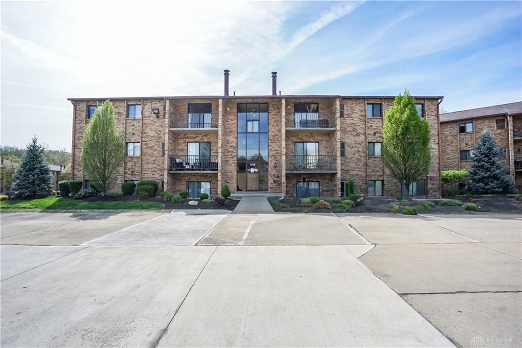 Photo of 7234 Creekview DR 9, COLERAINTOWNSHIP, OH 45247