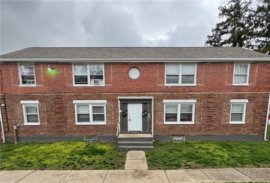 Photo of 2147 Catalpa DR, DAYTON, OH 45406