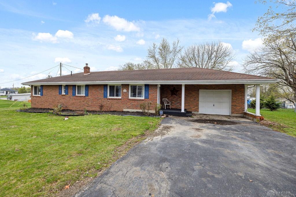 Photo of 1655 Parkridge DR, SPRINGFIELD, OH 45506