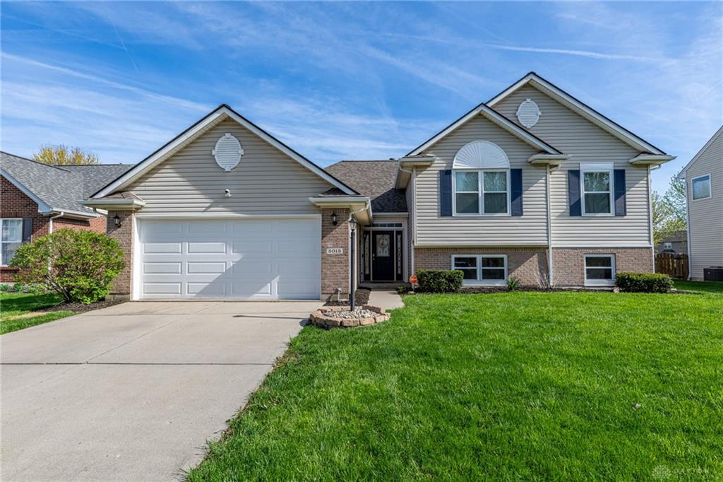Photo of 5015 Summerset DR, TIPPCITY, OH 45371