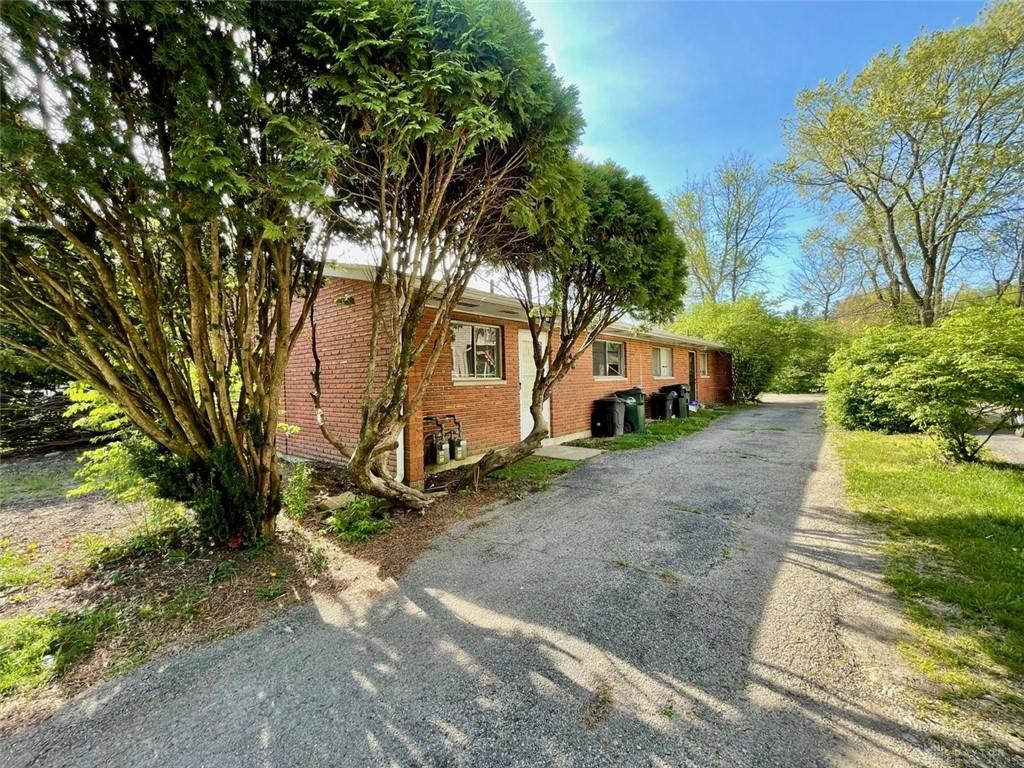 Photo of 425 Suncrest DR 1 &am, YELLOWSPRINGS, OH 45387