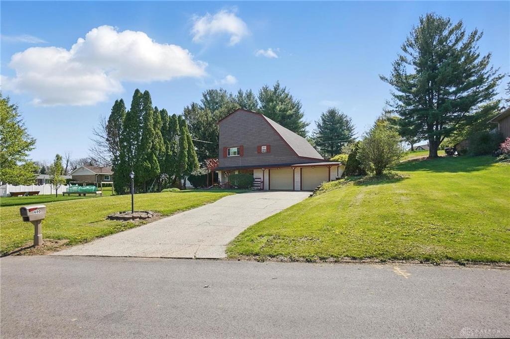 Photo of 680 Suncrest DR, SPRINGFIELD, OH 45503