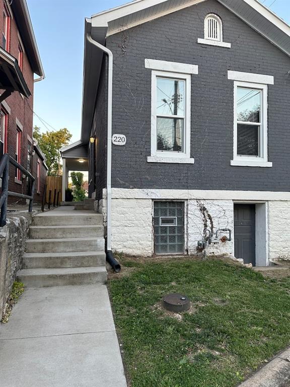 Photo of 220 Hickory ST, DAYTON, OH 45410
