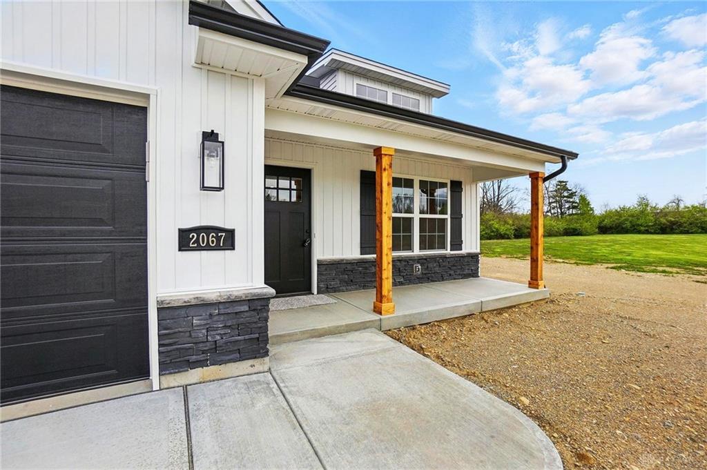 Photo of 2067 Pine Forest DR, MIAMISBURG, OH 45342
