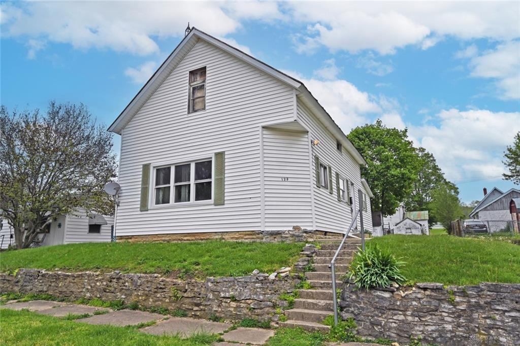 Photo of 123 Hutton ST, NEWPARIS, OH 45347