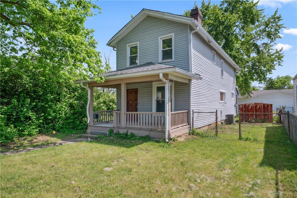 Photo of 1412 Oakridge DR, DAYTON, OH 45417