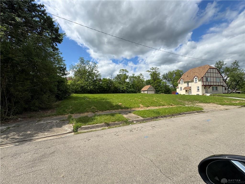 Photo of 1909 - 1913 Ravenwood AVE, DAYTON, OH 45406