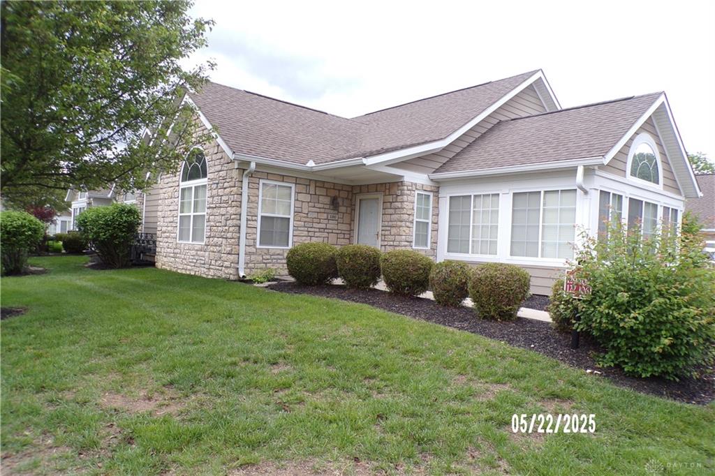 Photo of 120 Aberdeen Village DR, BEAVERCREEK, OH 45430