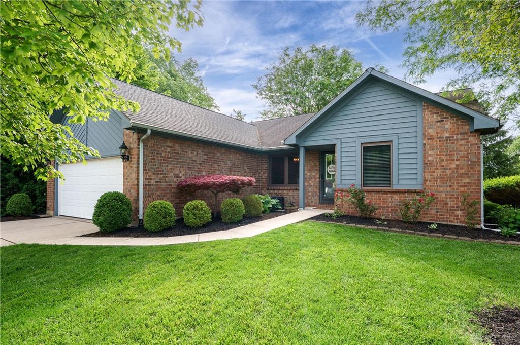 Photo of 8618 Deer Bend DR, DAYTON, OH 45424