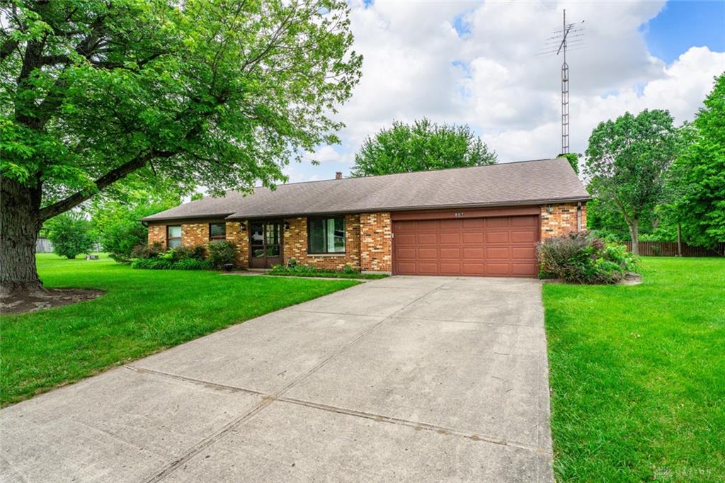 Photo of 807 Sue LN, DAYTON, OH 45415