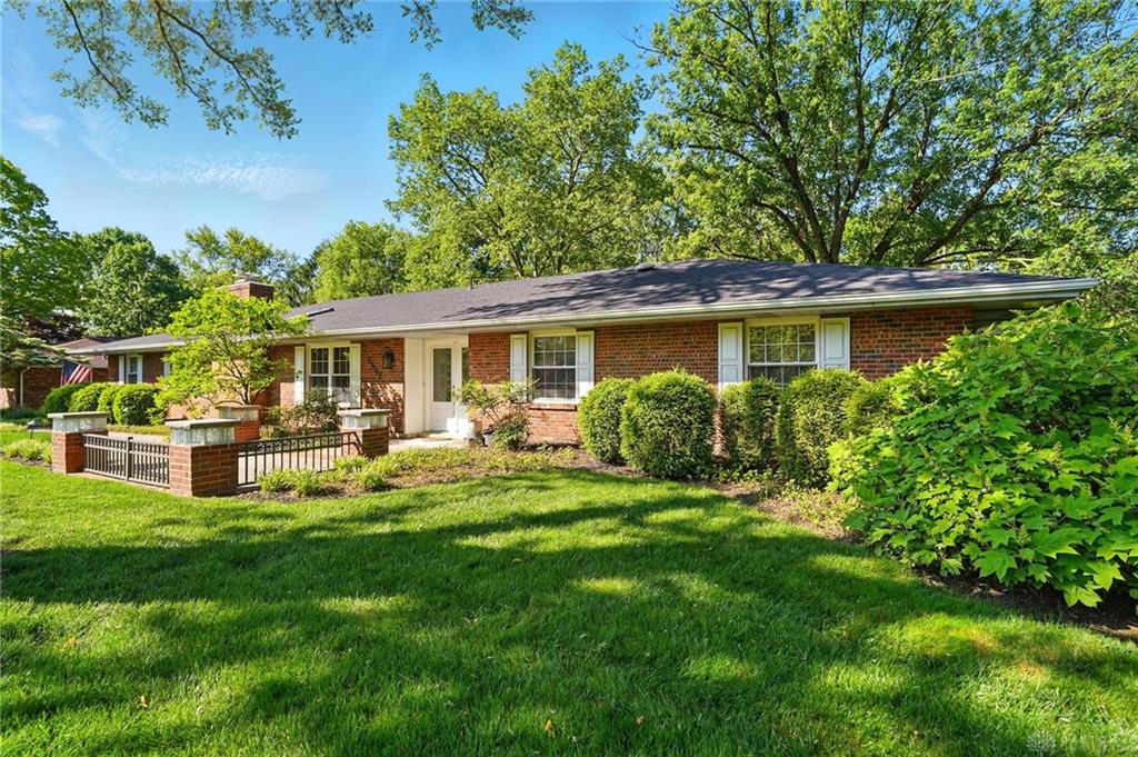Photo of 5447 Royalwood DR, DAYTON, OH 45429