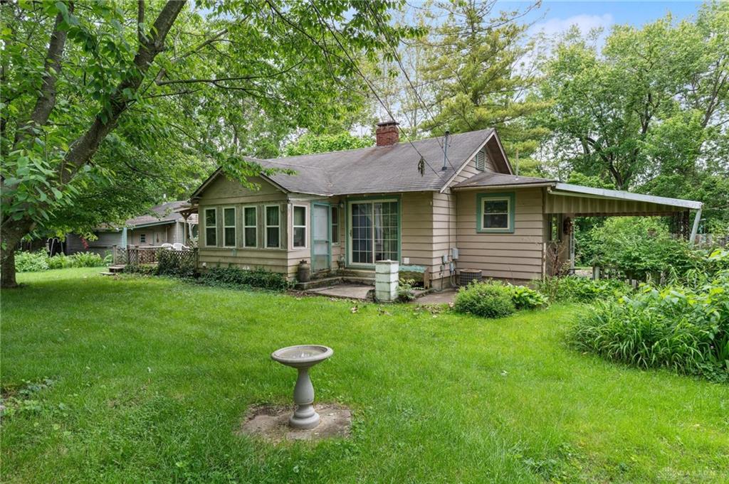 Photo of 3901 Roslyn AVE, KETTERING, OH 45429