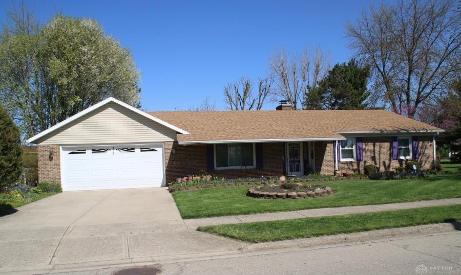 Photo of 2094 El Camino DR, XENIA, OH 45385