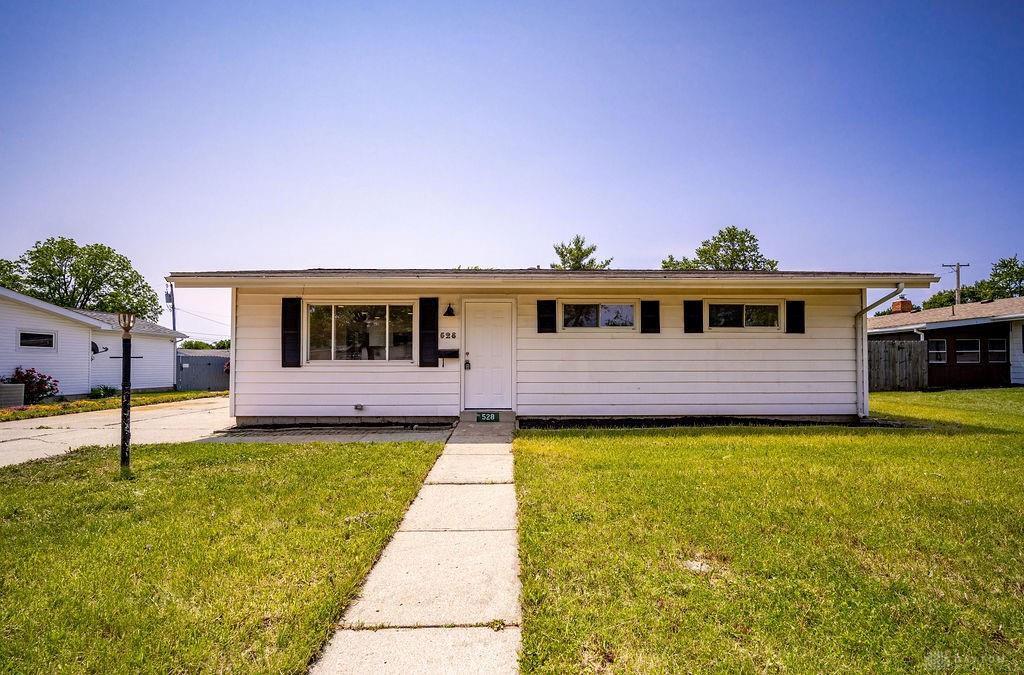 Photo of 528 Kirk LN, TROY, OH 45373