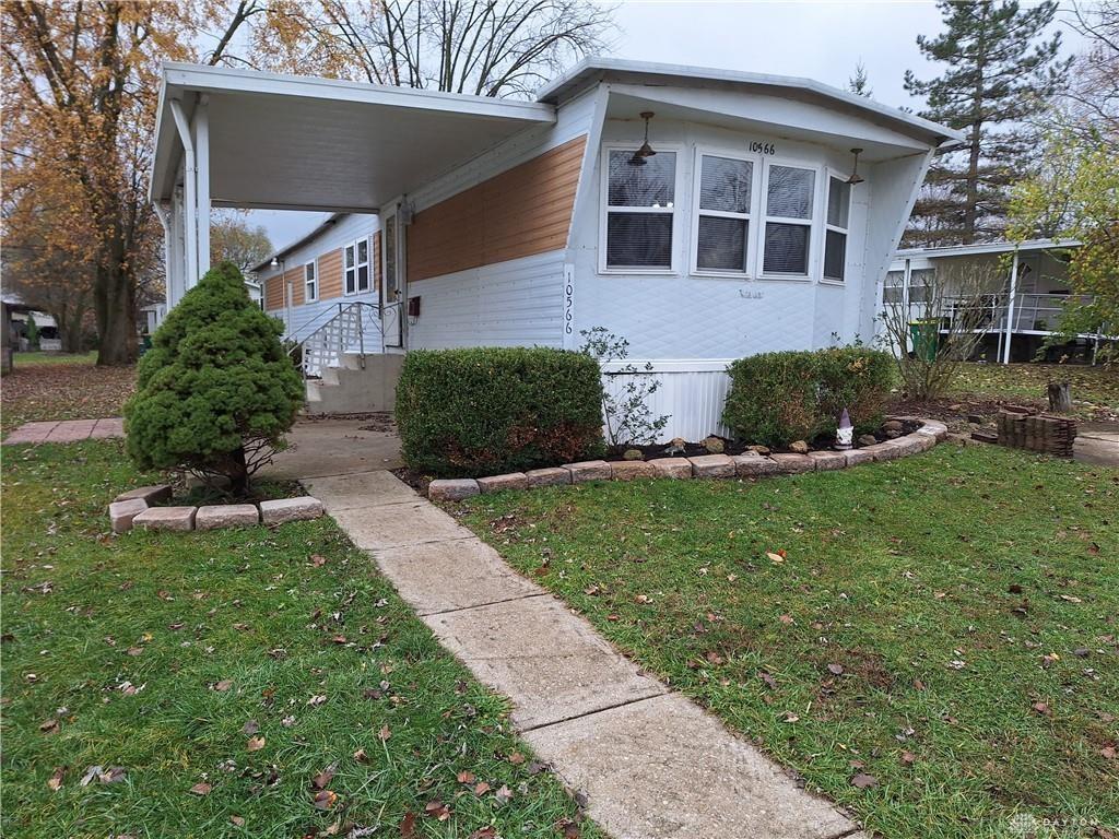 Photo of 10566 Del Barton AVE, MIAMISBURG, OH 45342