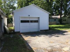detached garage
