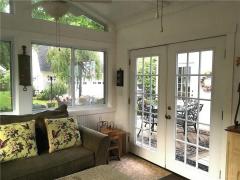 enclosed sun porch