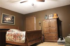 Master bedroom 1 features on suite and walk in closet