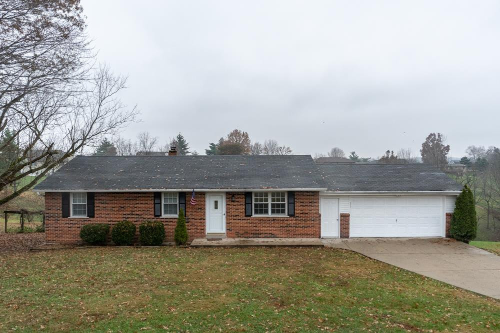 220 Cherokee Trail