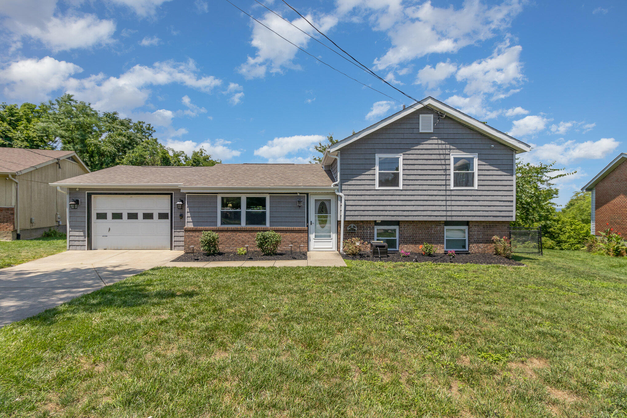 Photo of 2240 Dorian Drive, Covington, KY 41011