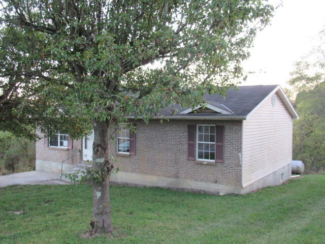 Photo of 418 N Ronda Drive, Falmouth, KY 41040