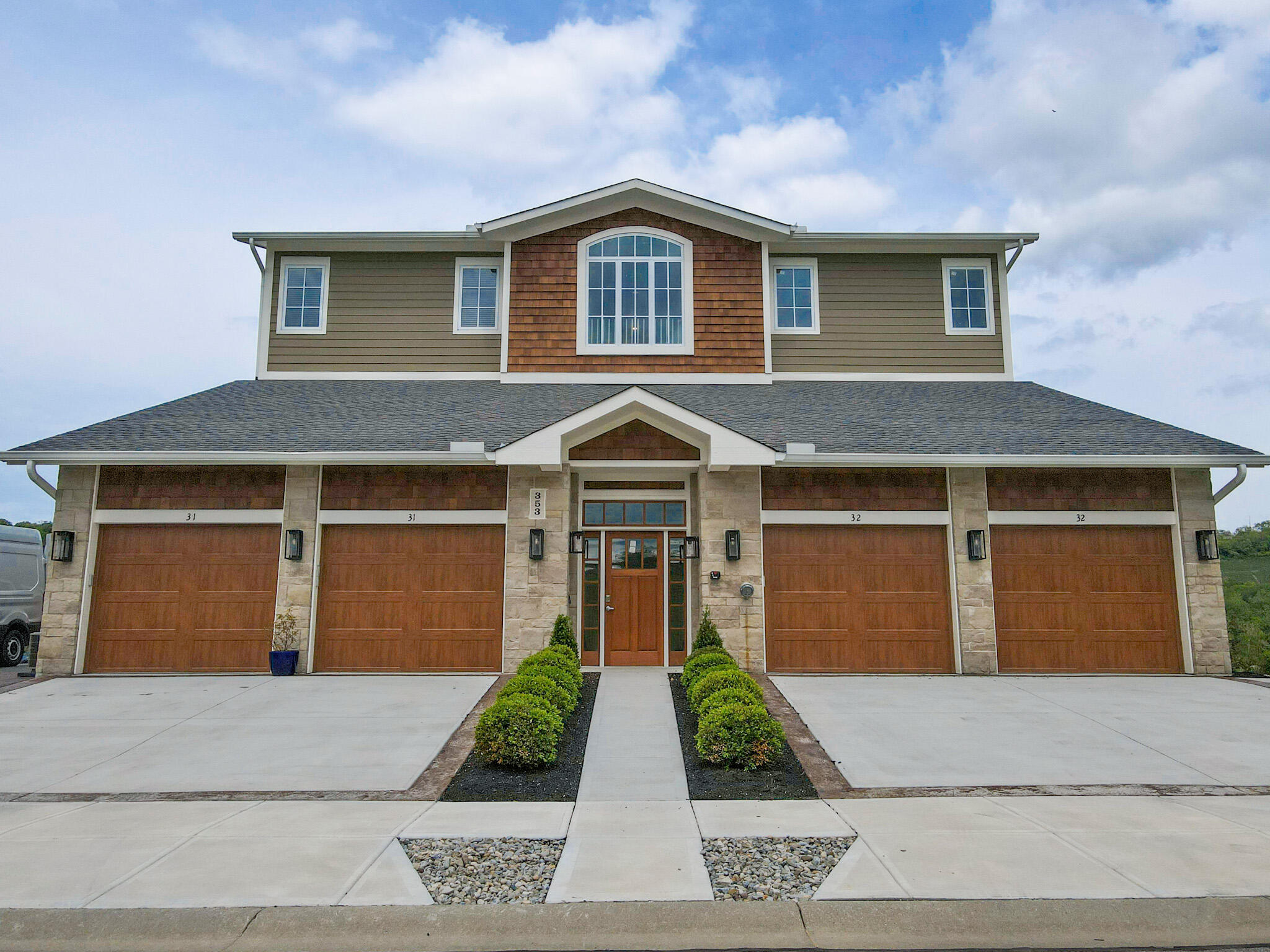 Photo of 353 Manhattan Boulevard 21, Dayton, KY 41074