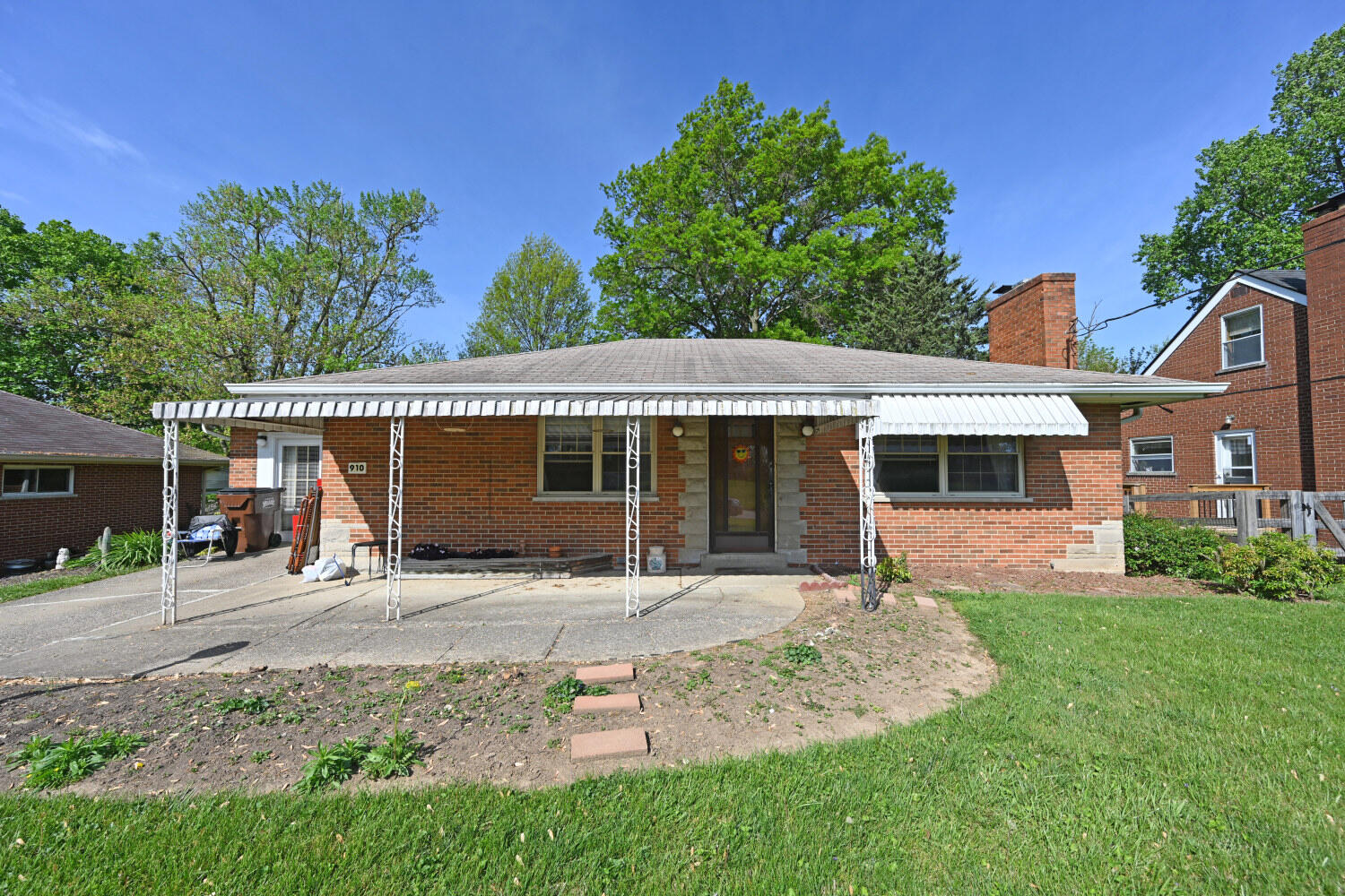 Photo of 910 Kenridge Drive, Villa Hills, KY 41017