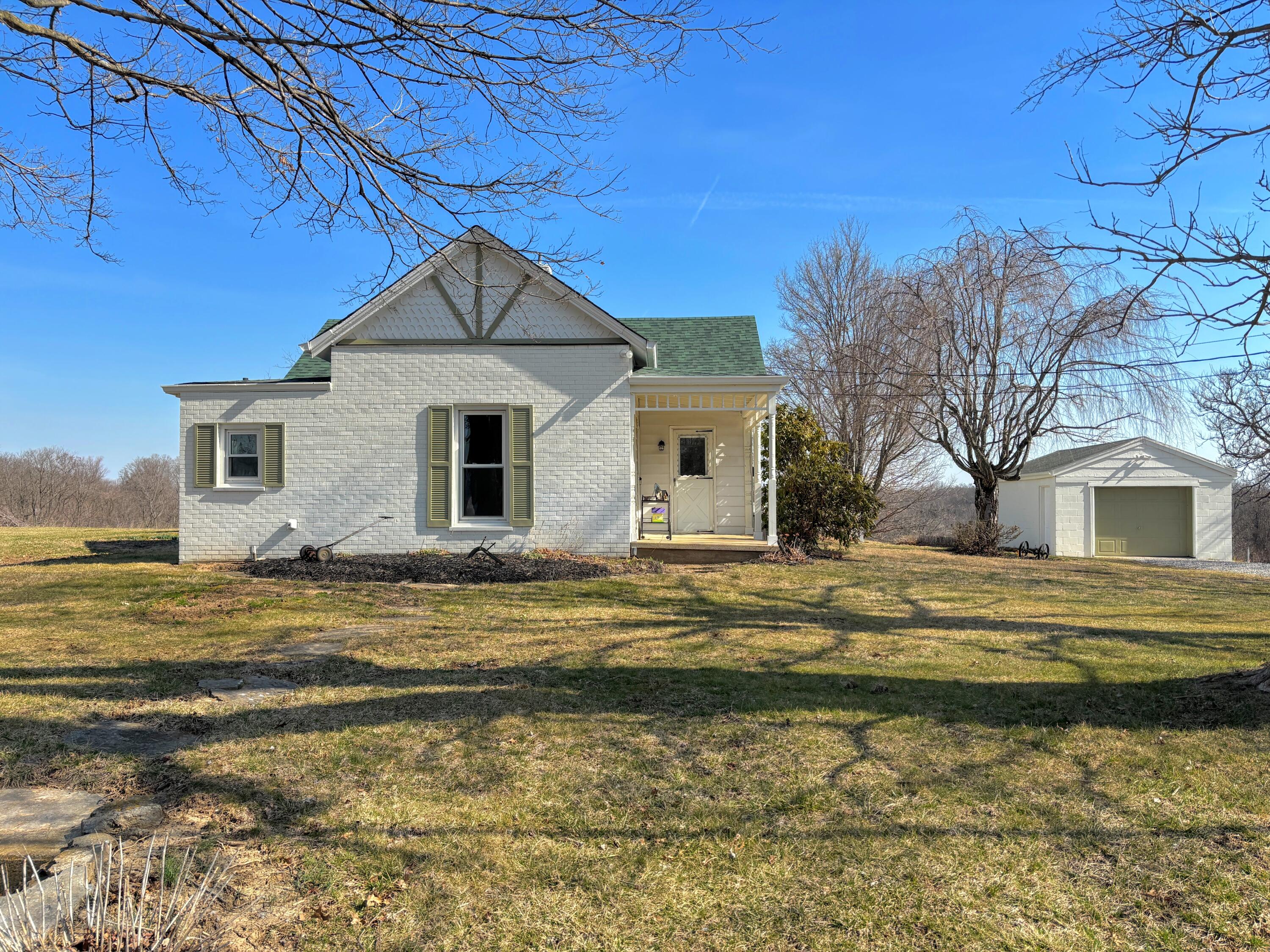 Photo of 3514 Visalia Road, Morning View, KY 41063