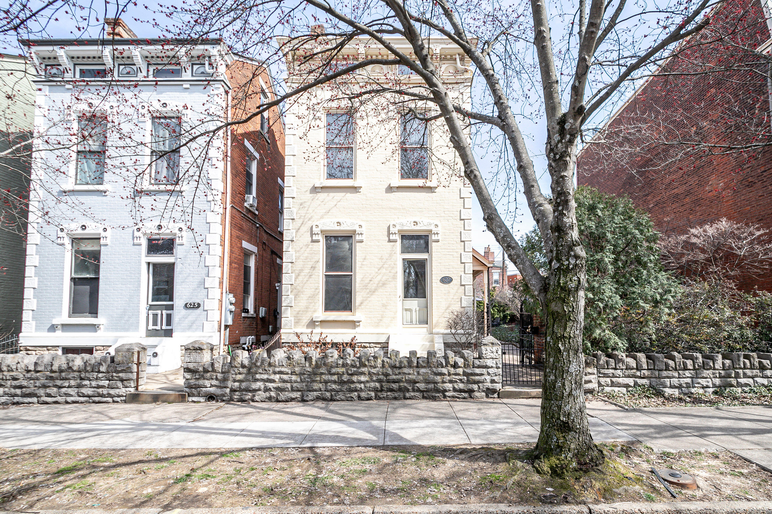 Photo of 627 Monroe Street, Newport, KY 41071