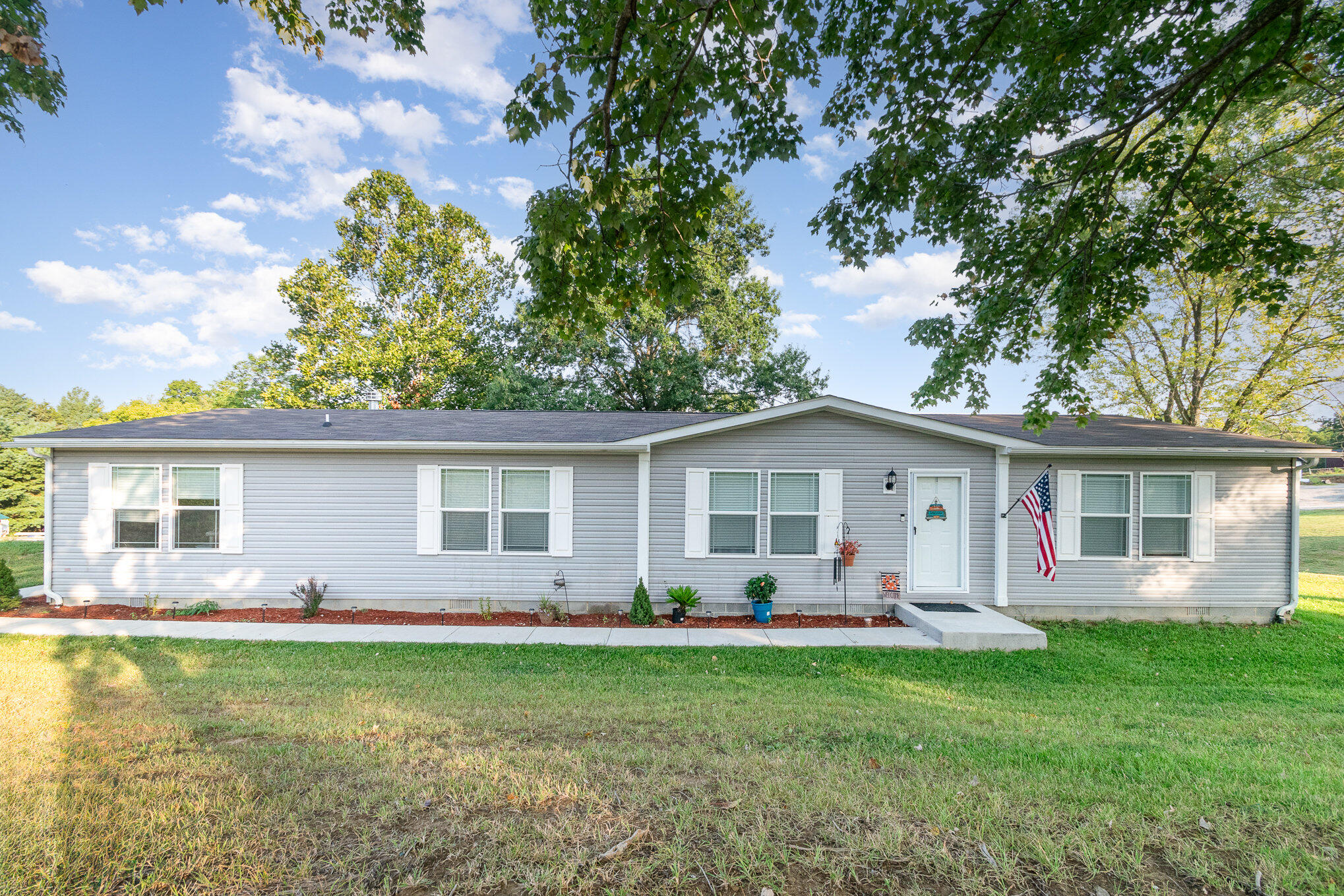 Photo of 1590 Lemon Northcutt Road, Dry Ridge, KY 41035
