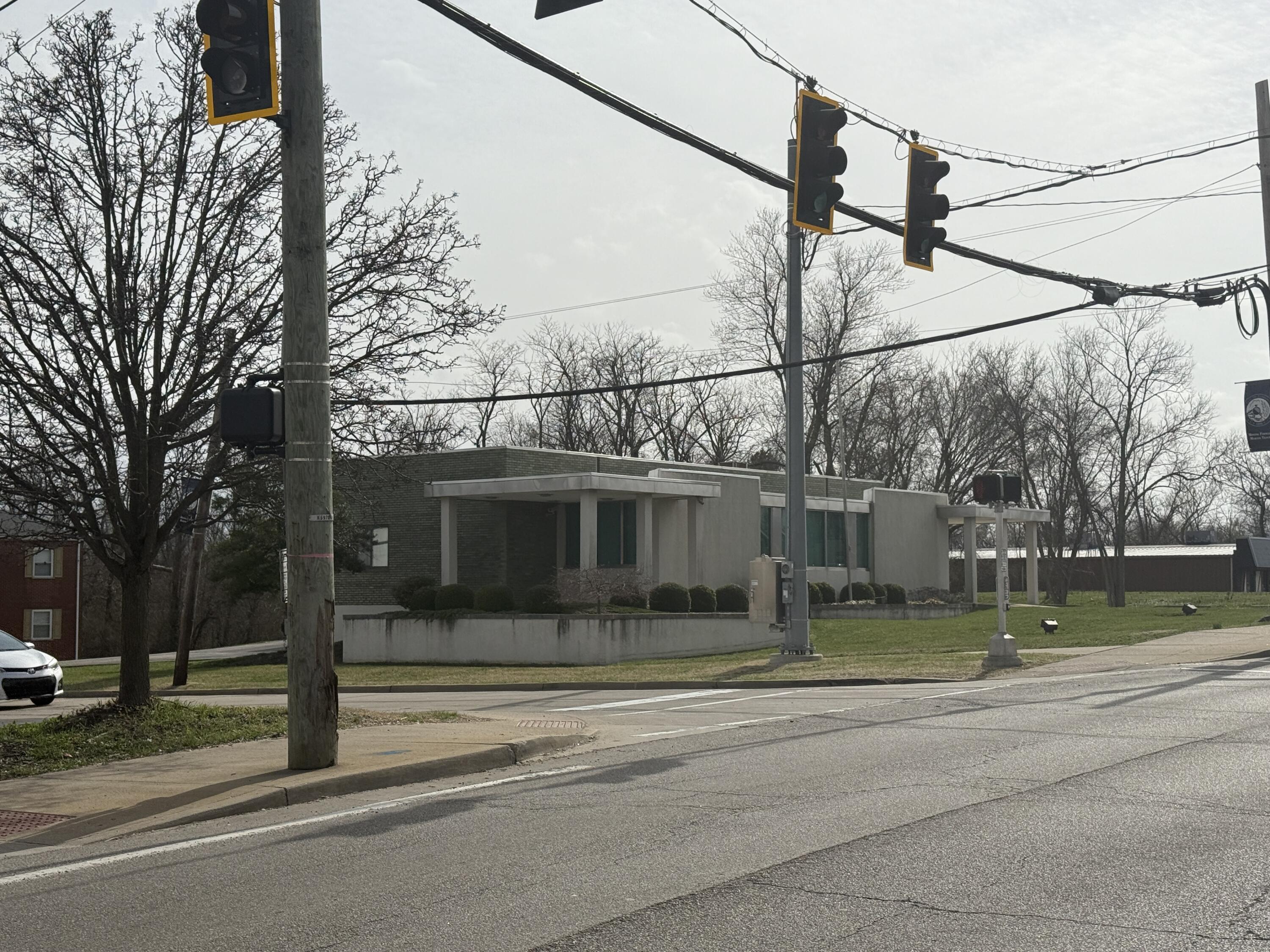 Photo of 4501 Dixie HWY, Elsmere, KY 41018