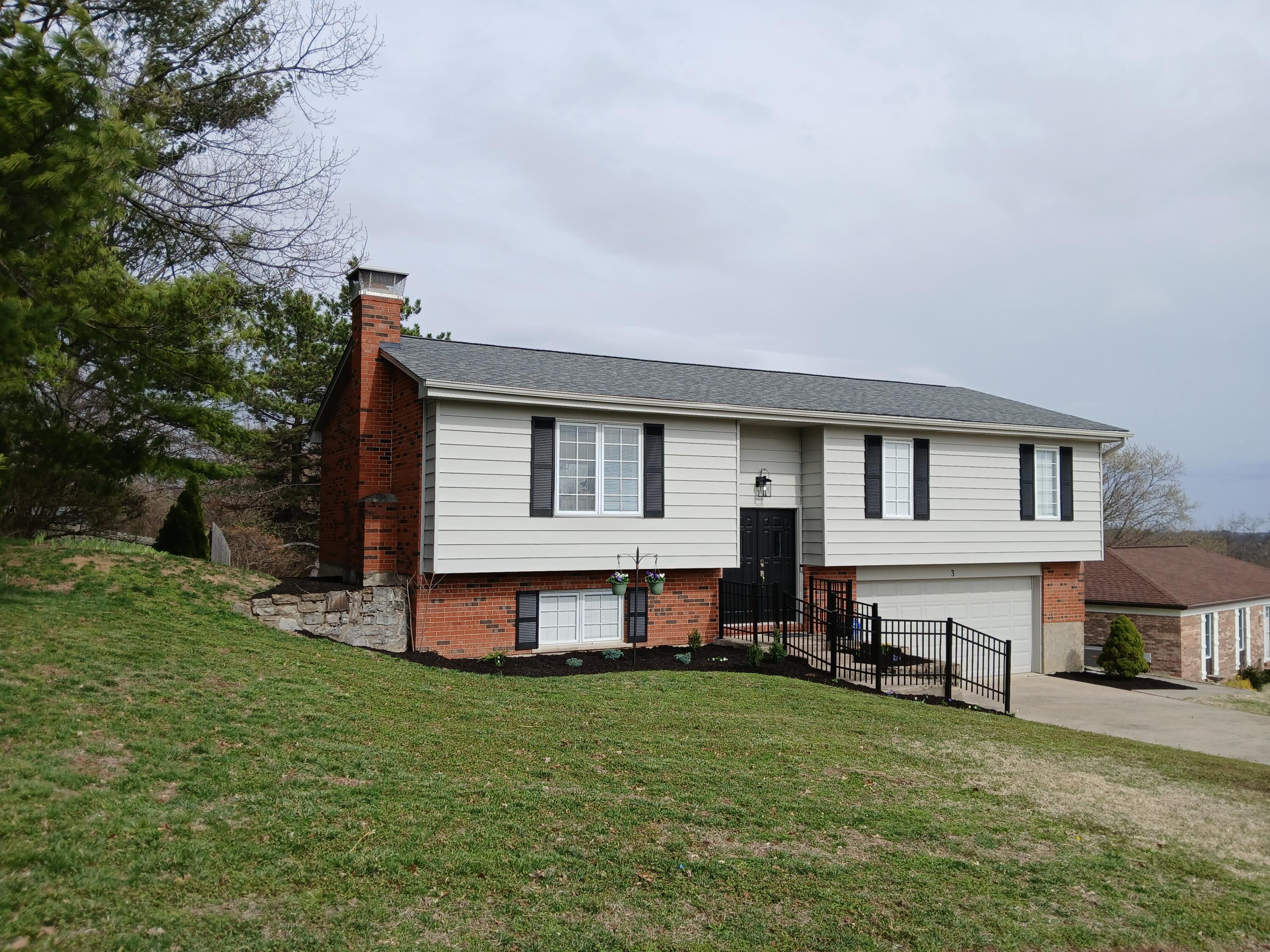 Photo of 3 Arbor Drive, Highland Heights, KY 41076