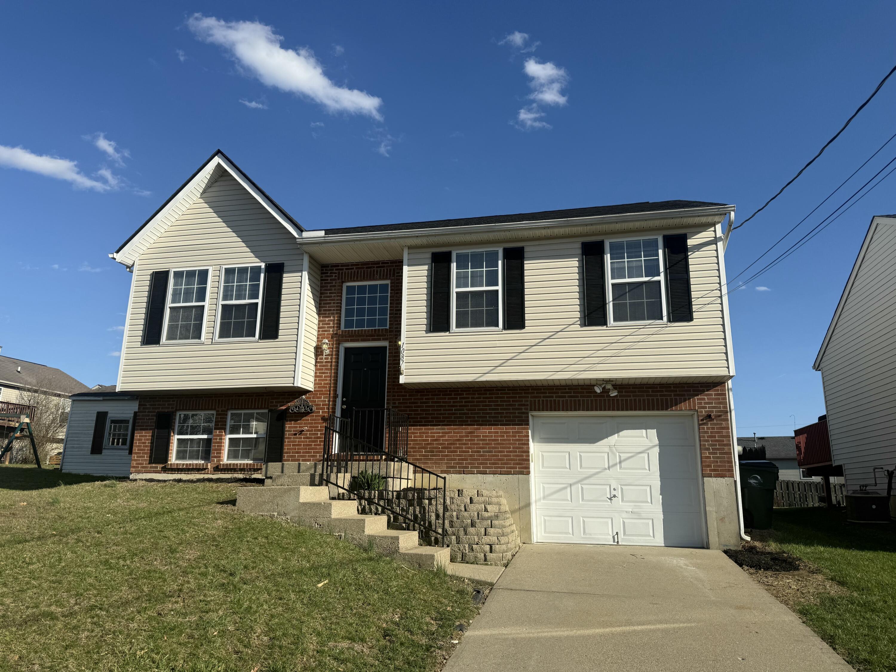 Photo of 1087 Pebble Creek Drive, Elsmere, KY 41018
