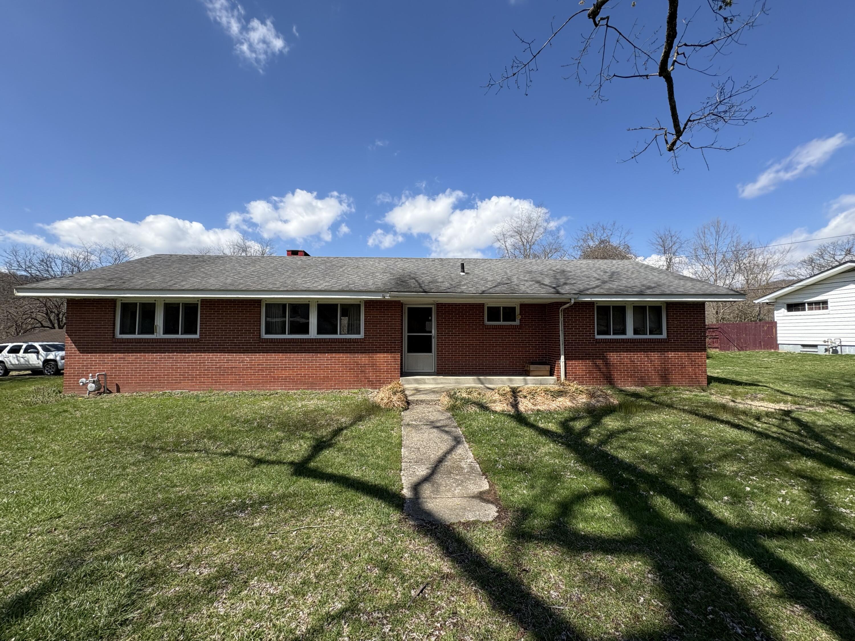 Photo of 78 Halbert Avenue, Vanceburg, KY 41179
