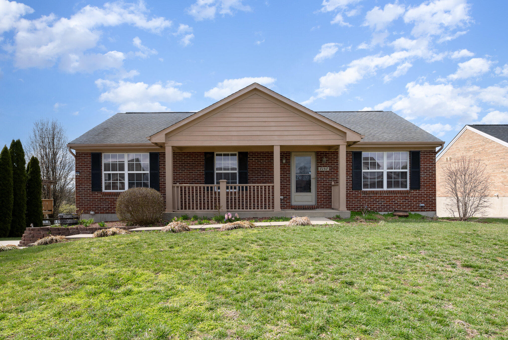 Photo of 7157 Hillstone Court, Florence, KY 41042