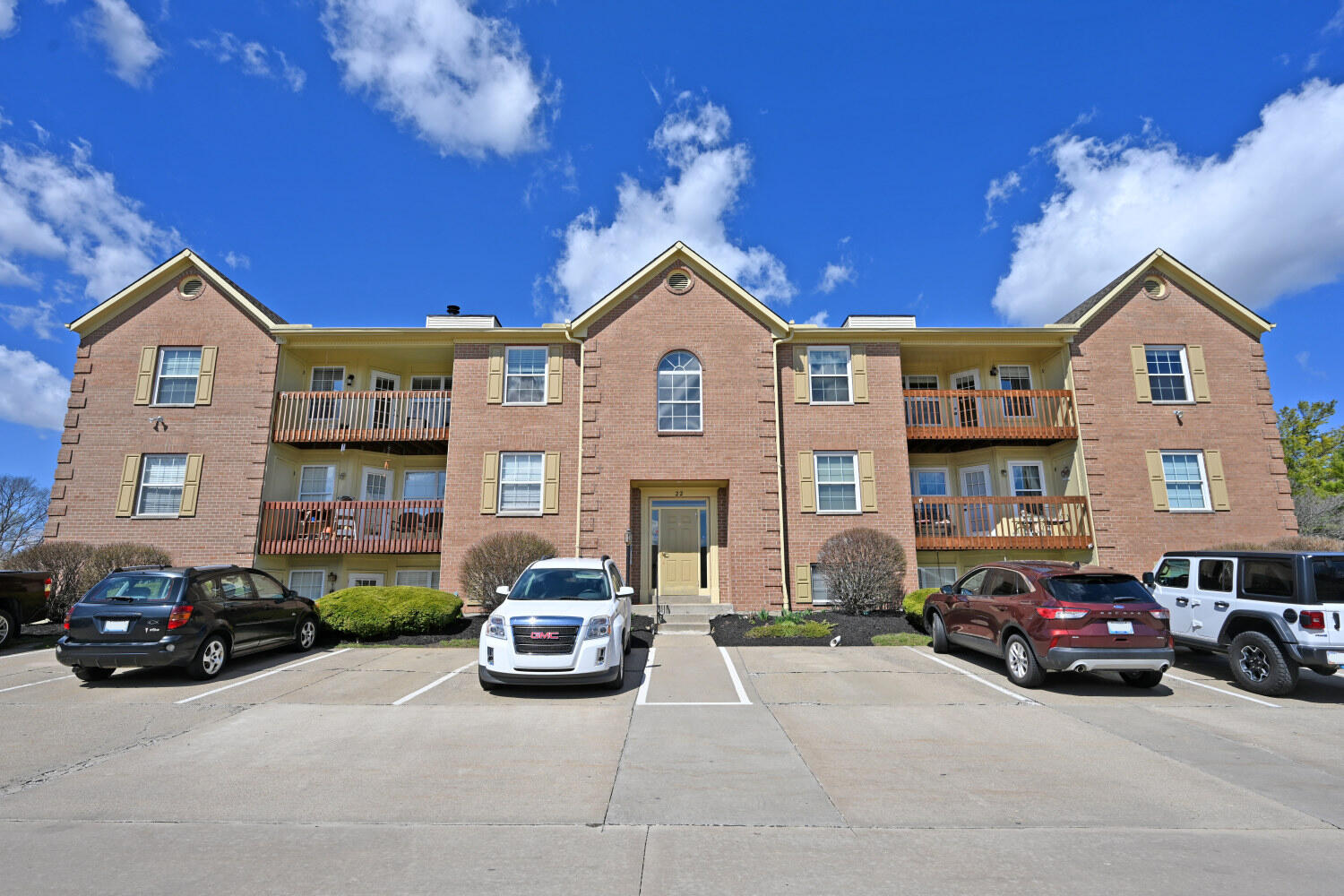 Photo of 22 Highland Meadows Circle 12, Highland Heights, KY 41076