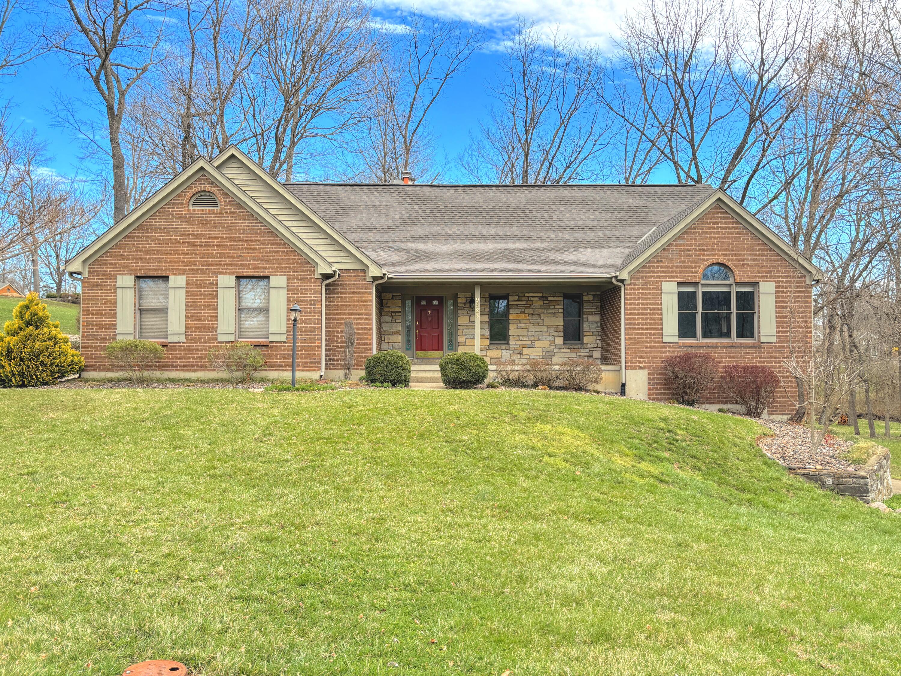 Photo of 9828 Windsor Way, Florence, KY 41042