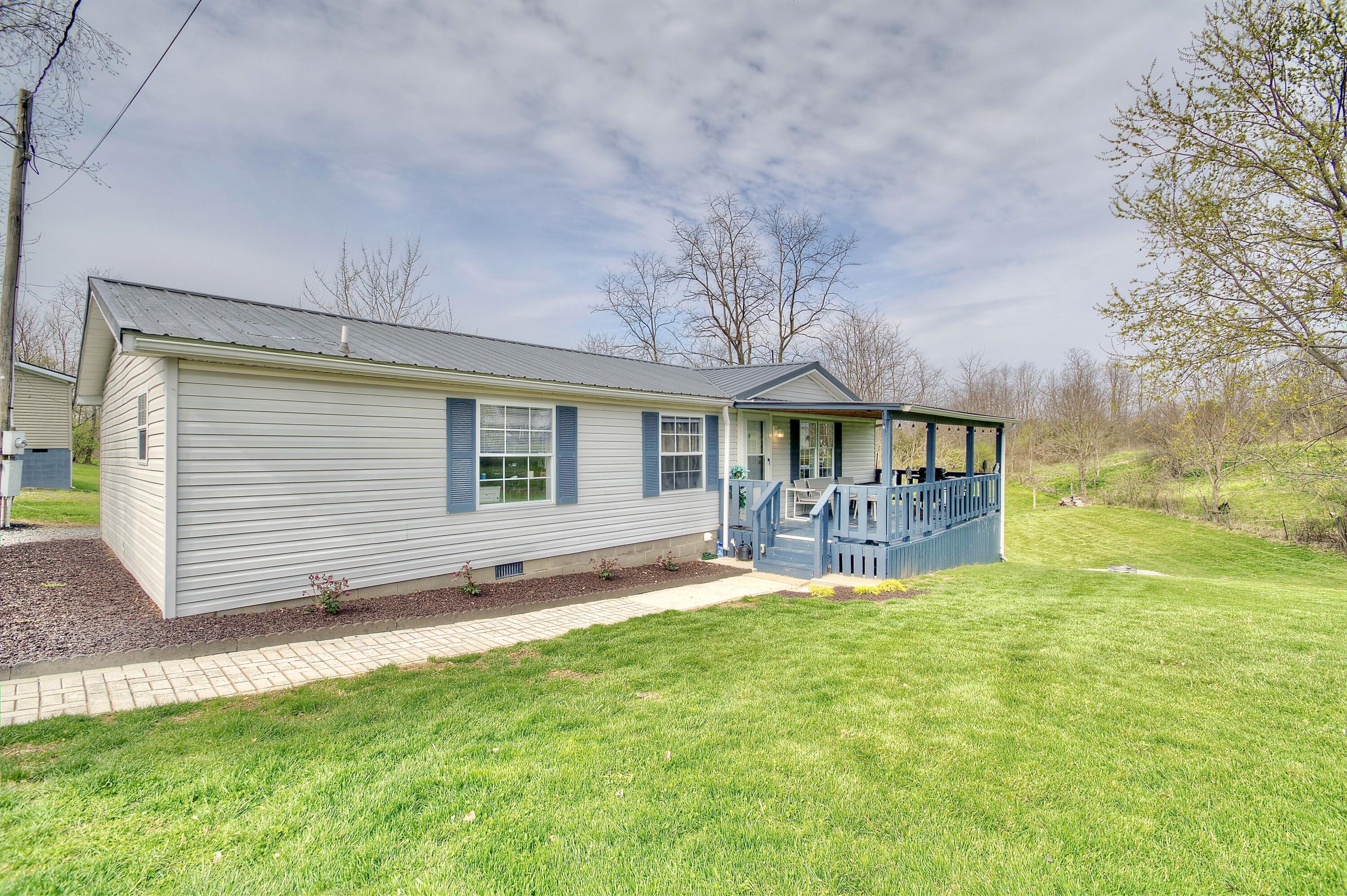 Photo of 63 Hogg Ridge Road, Williamstown, KY 41097