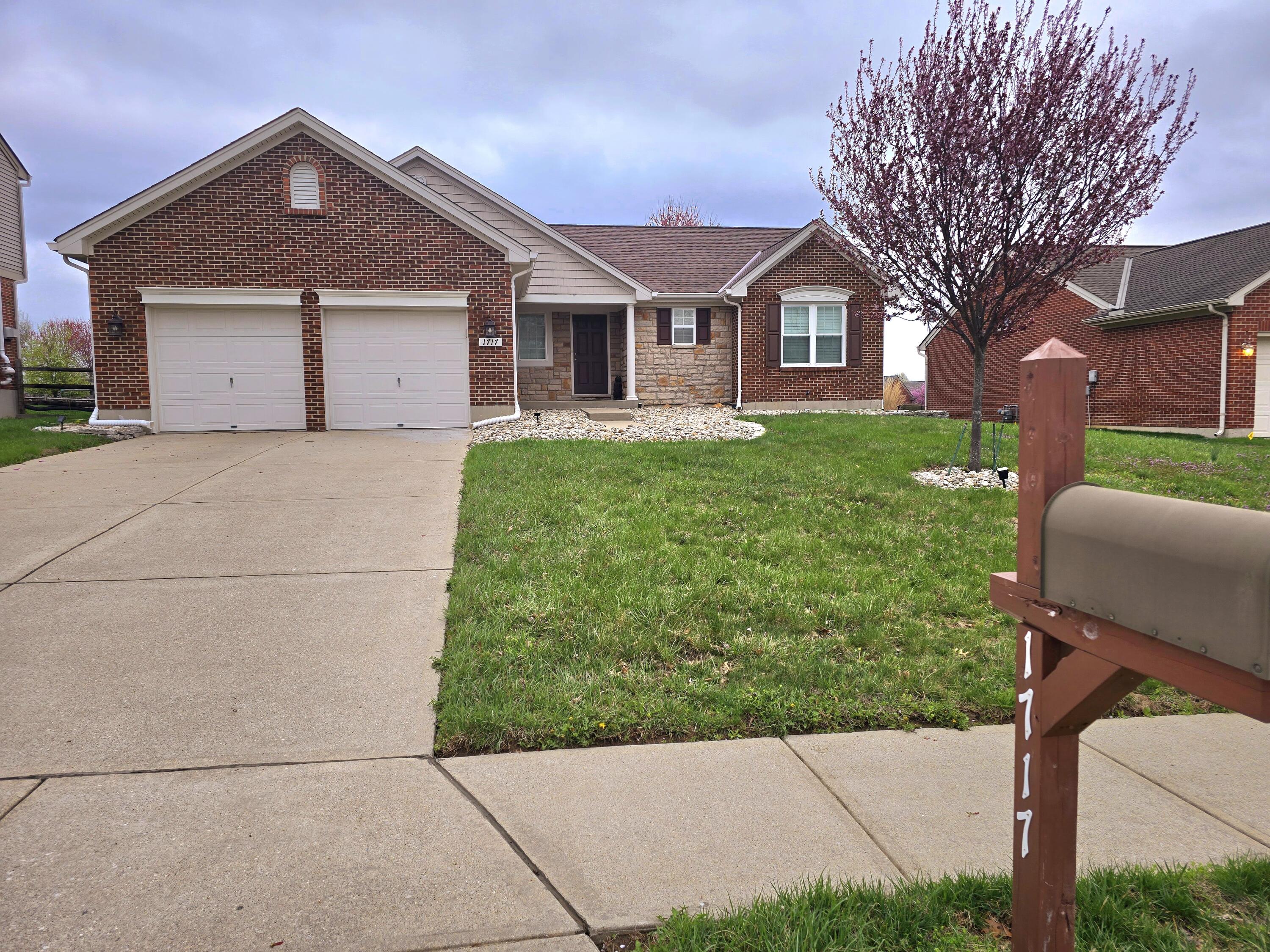Photo of 1717 Bingham Circle, Hebron, KY 41048