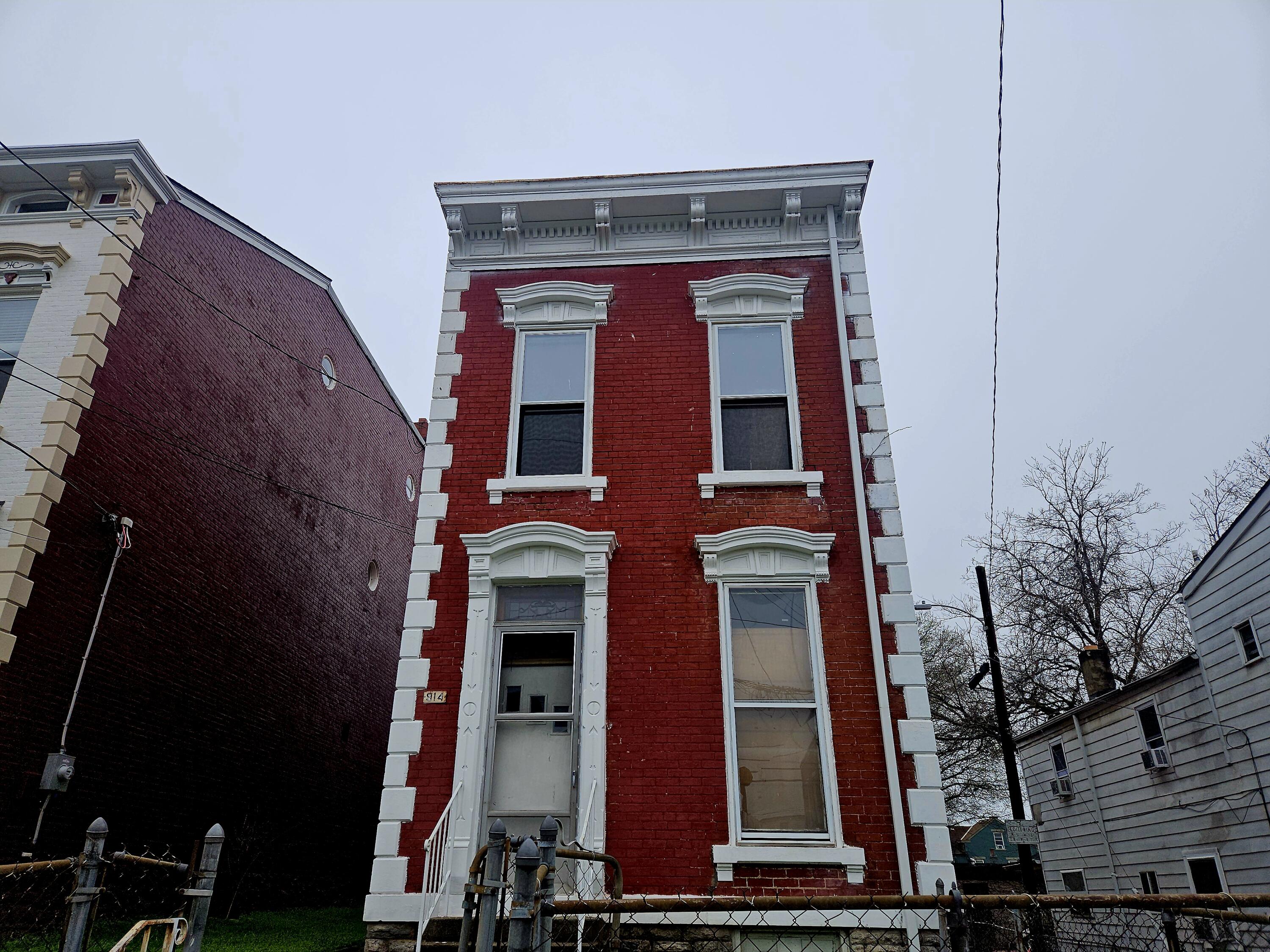 Photo of 914 Central Avenue, Newport, KY 41071