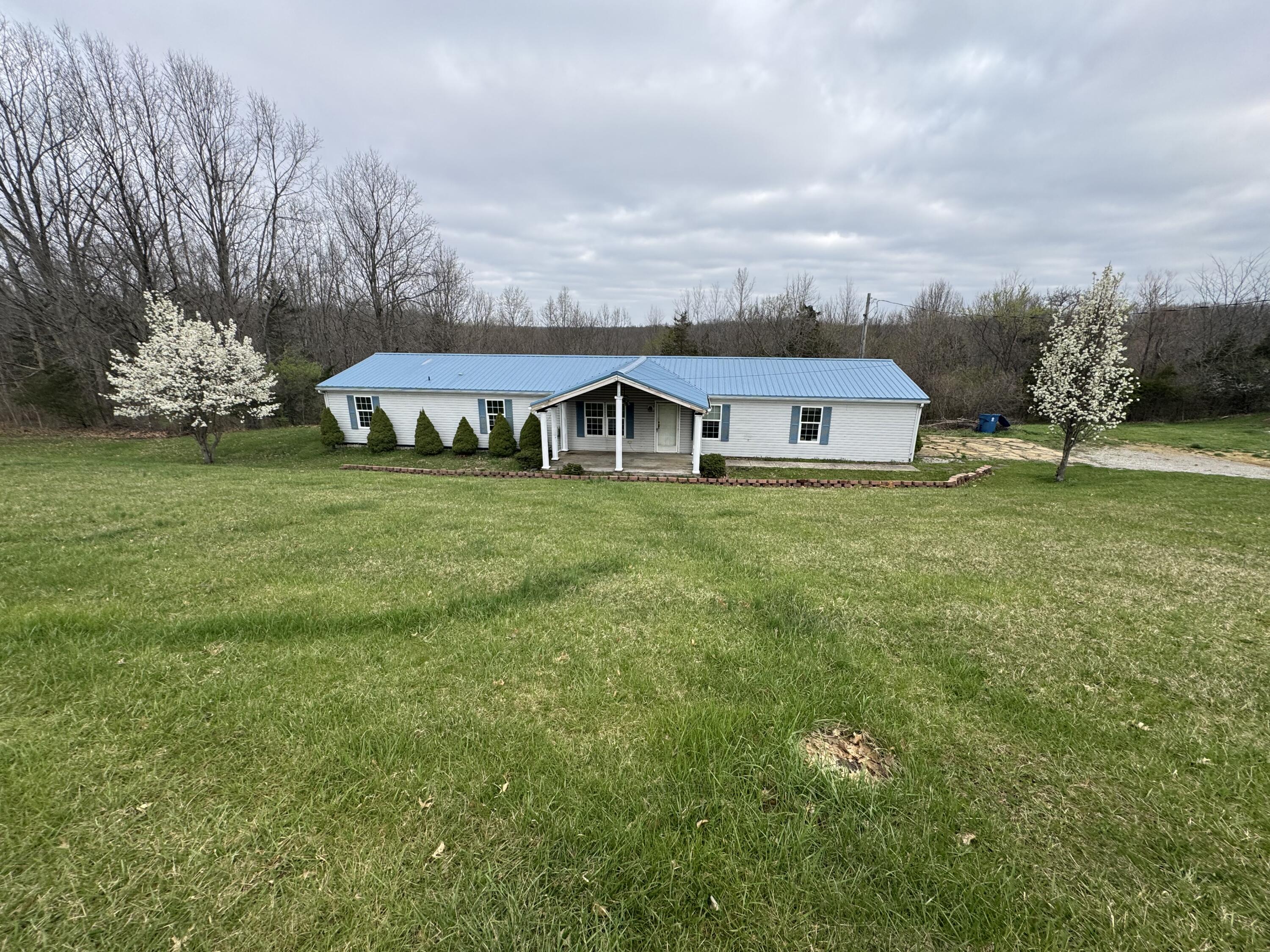 Photo of 415 Lusby Mill Road, Corinth, KY 41010