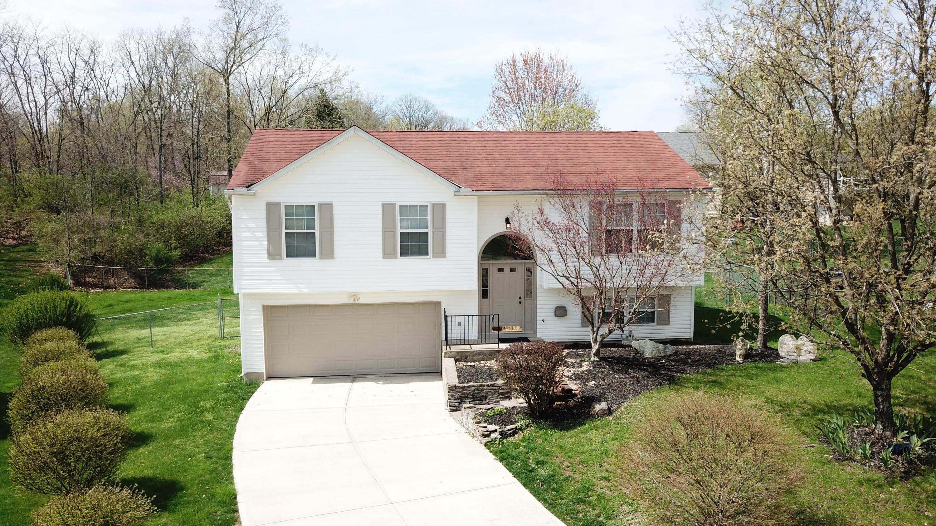 Photo of 10 S Bellewood Court, Alexandria, KY 41001