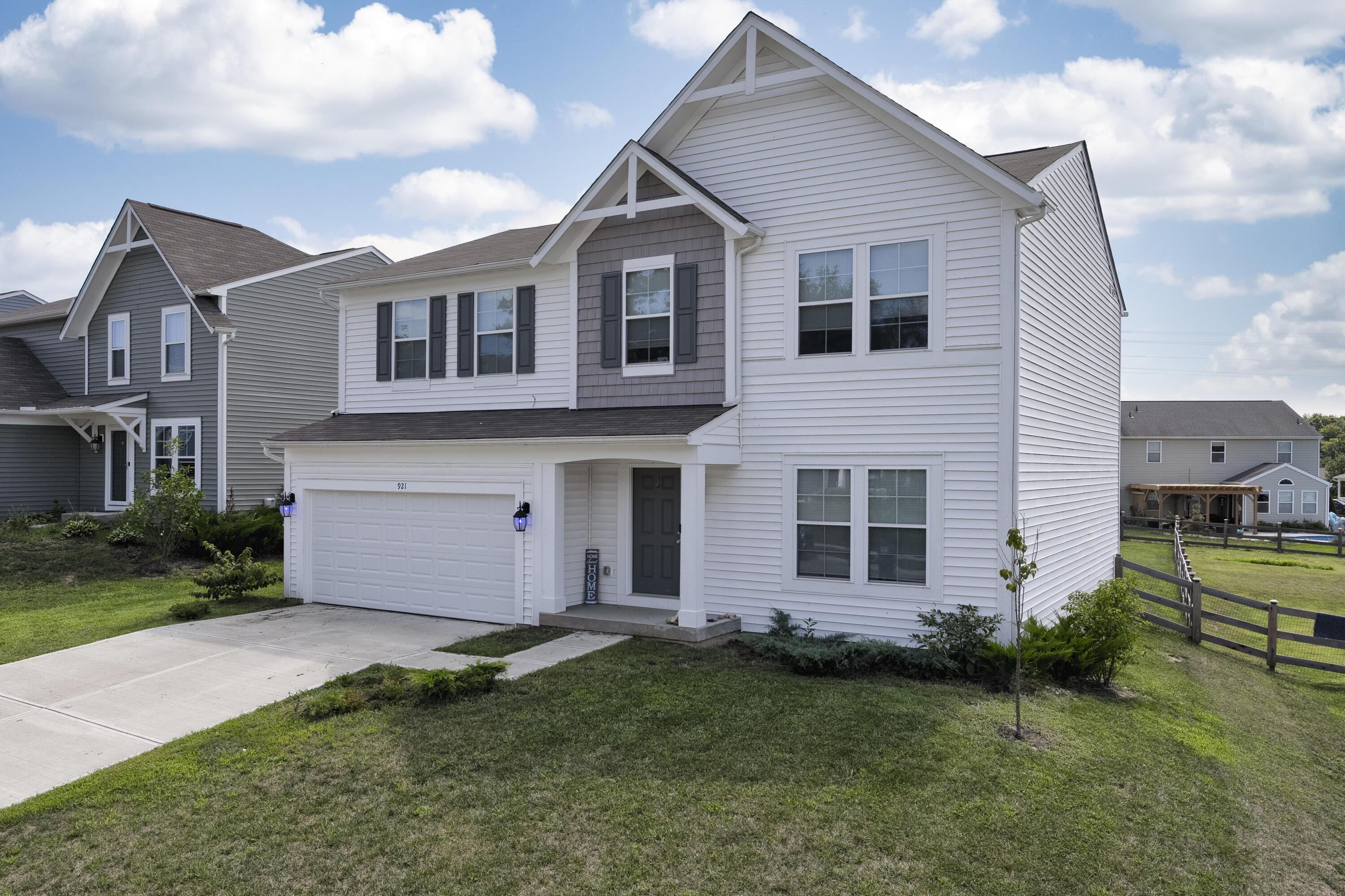 Photo of 921 Darlington Creek Drive, Alexandria, KY 41001
