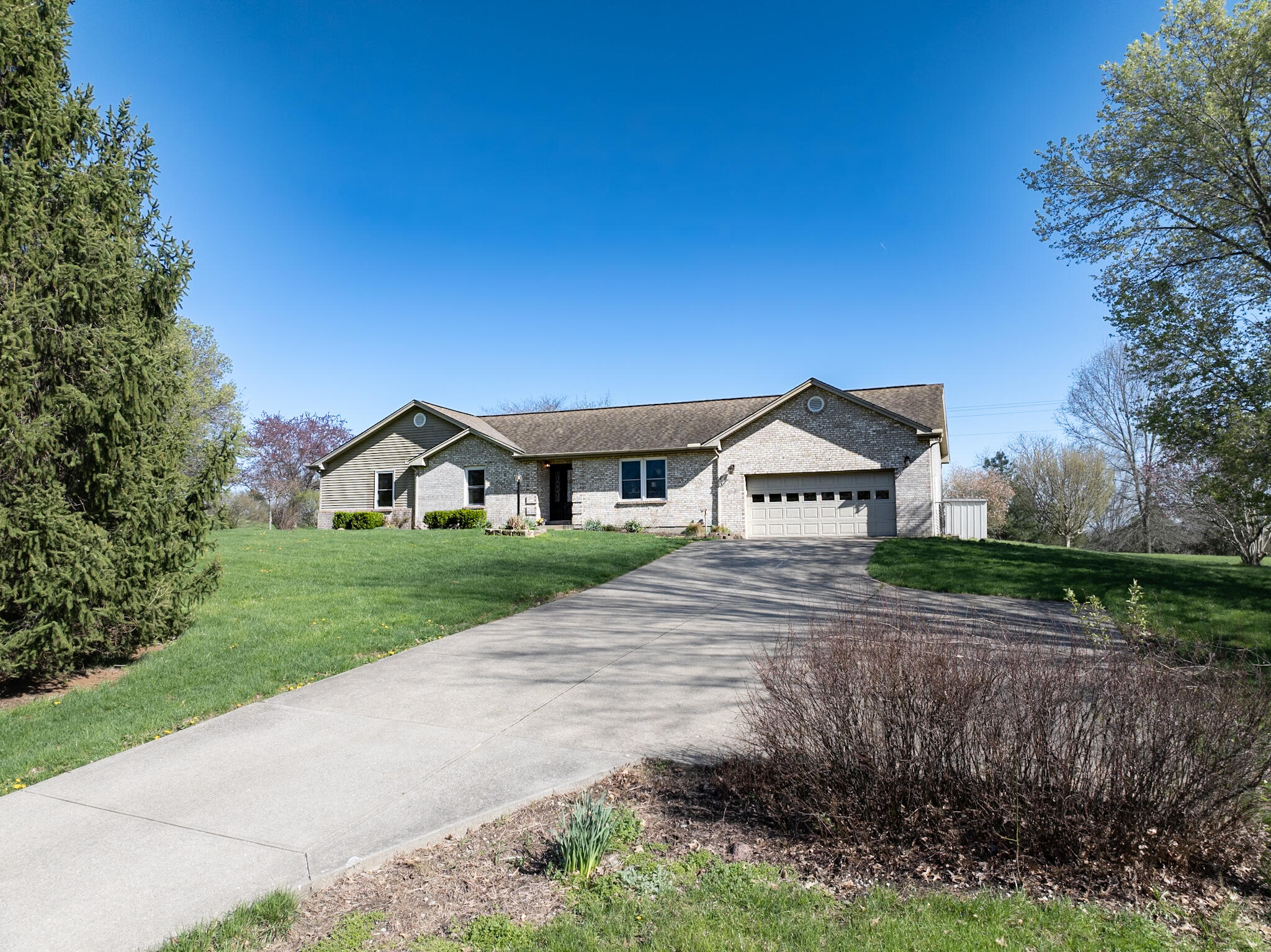 Photo of 2240 Crittenden Mount Zion Road, Dry Ridge, KY 41035