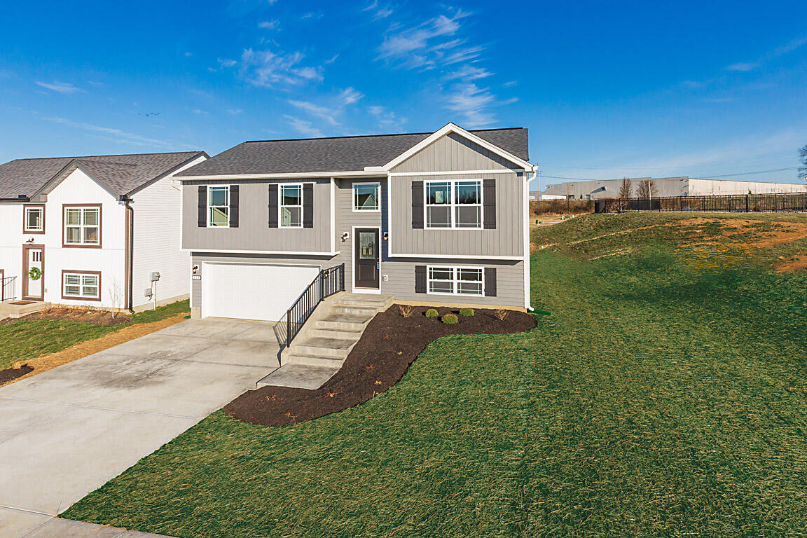 Photo of 117 Churchill Drive, Williamstown, KY 41097