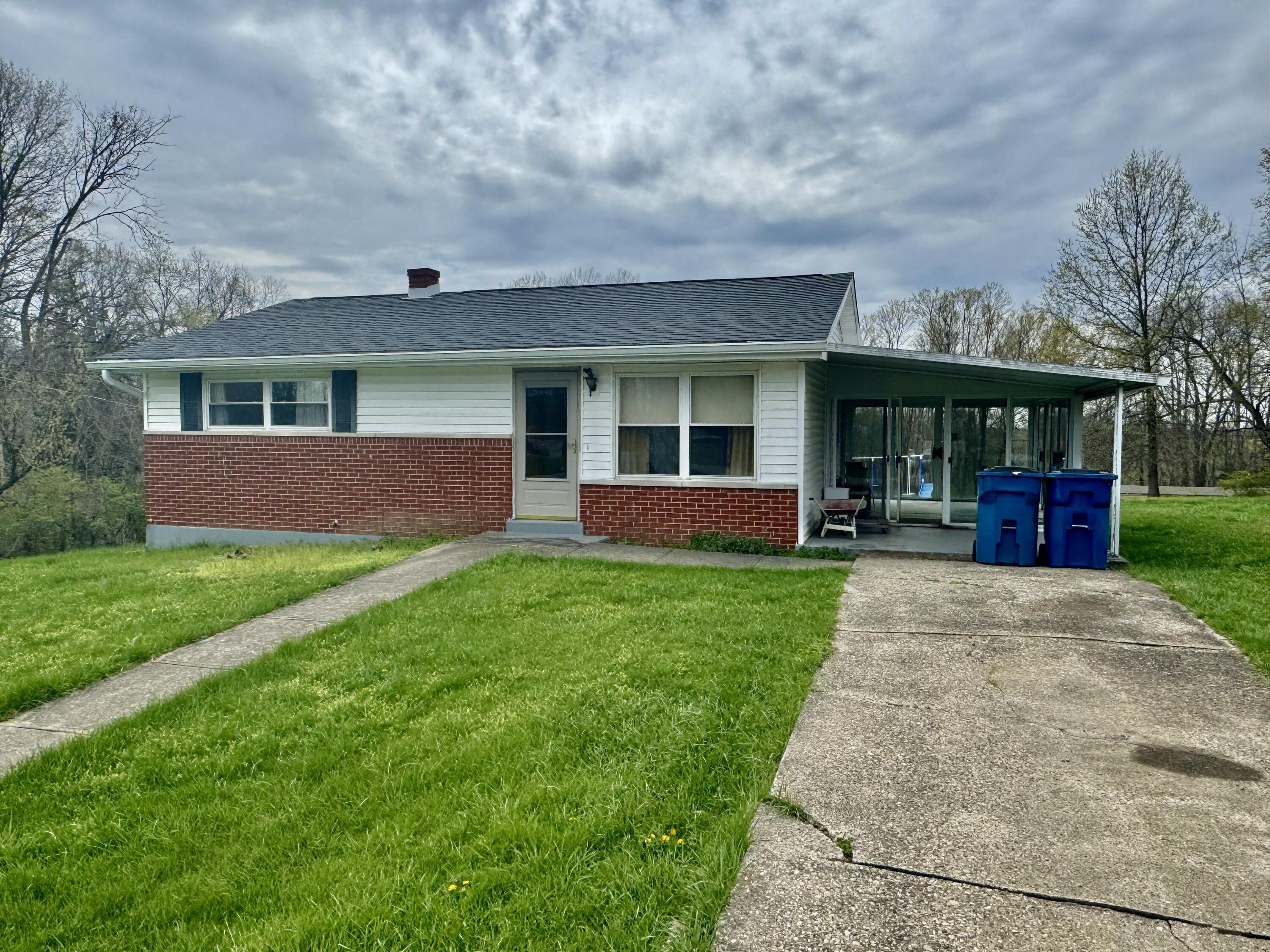 Photo of 285 Reeves Road, Dry Ridge, KY 41035