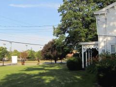 Proximity of building to Ewing Blvd
