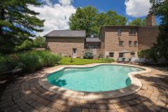 This is s gunite pool put in by Mid America pools.