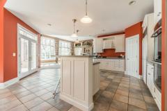 Fully loaded gourmet kitchen, subzero refrigerator, built in ovens!