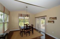 Cheerful Breakfast Room!